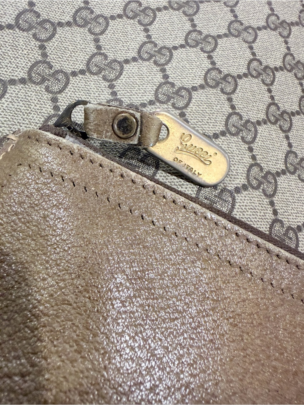Gucci Beige GG Canvas Tote with Green-Red Web Handles - Picture 2 of 9